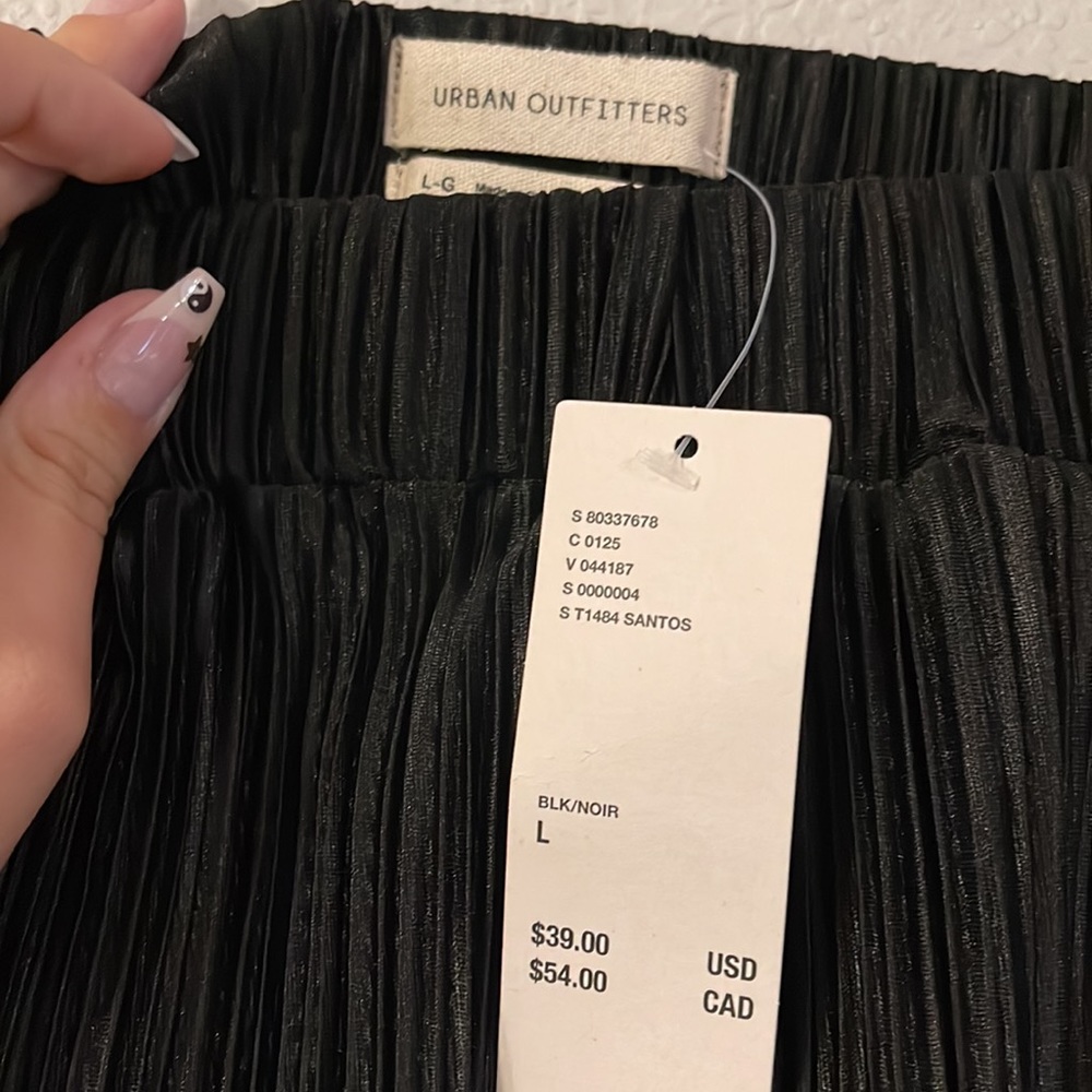 NWT Urban Plisse Shorts - Picture 3 of 3